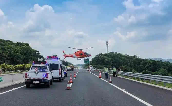 邛崃高速公路汽车救援案例